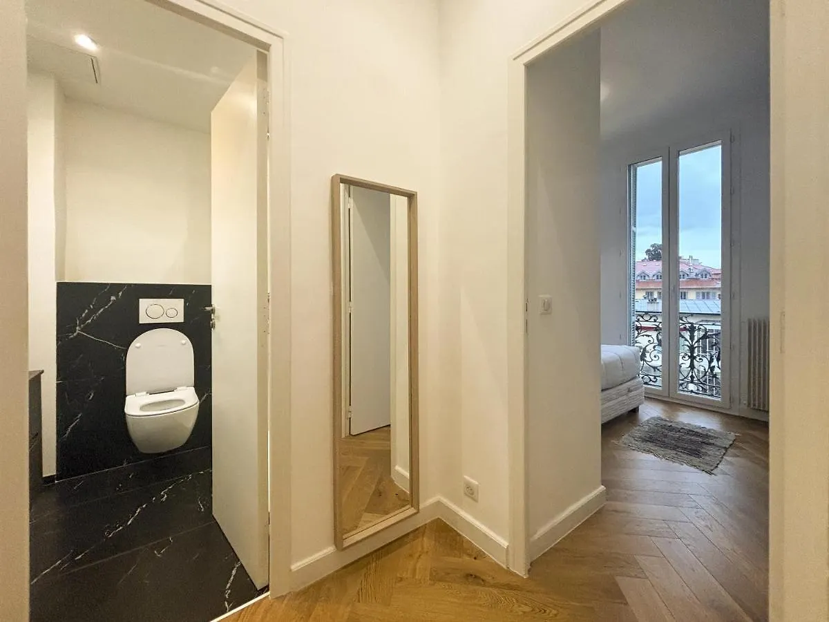 Alberti - Wifi, Ac, 2 Pers Nice 0*,